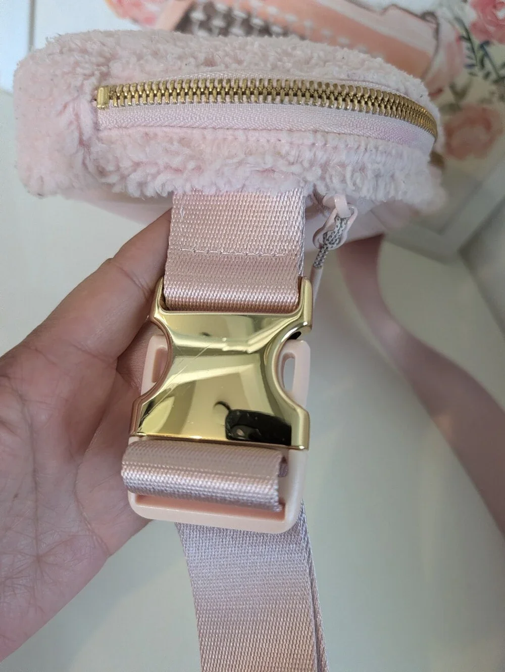 🩷EUC Lululemon Athletica Everywhere Fleece Adjustable Unisex Use Belt Bag, Pink